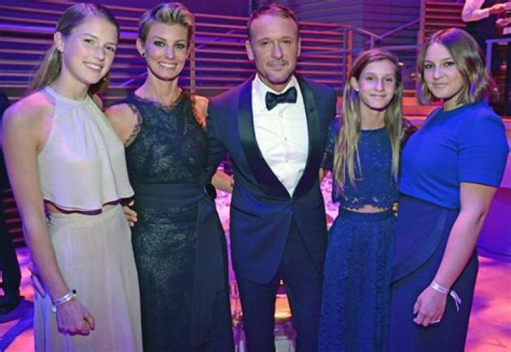 Faith Hill Shares Rare Video Of Daughter Maggie Singing ‘Hamilton’ – Hollywood Life