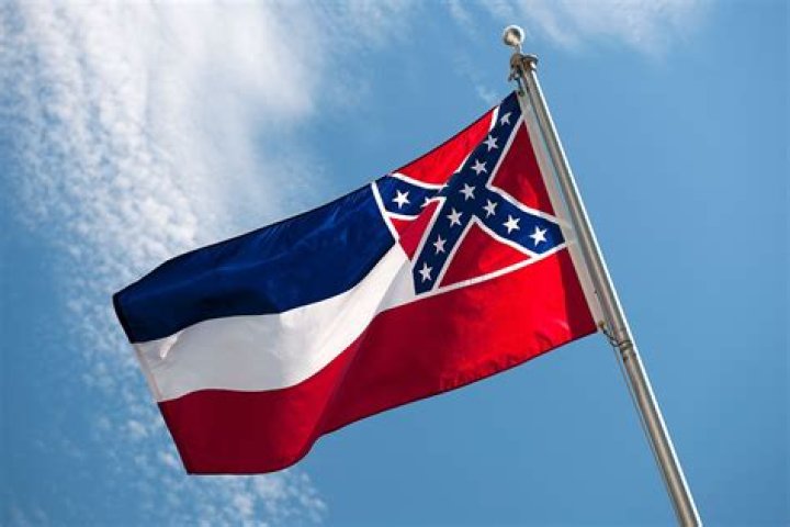 Faith Hill Urges Mississippi To Change Confederate-Inclusive Flag: ‘It’s A Symbol Of Terror’