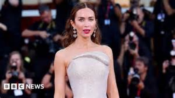 Fans Outraged Over Insensitive Post – Hollywood Life
