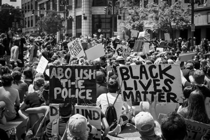 Feud Over Black Lives Matter – Hollywood Life