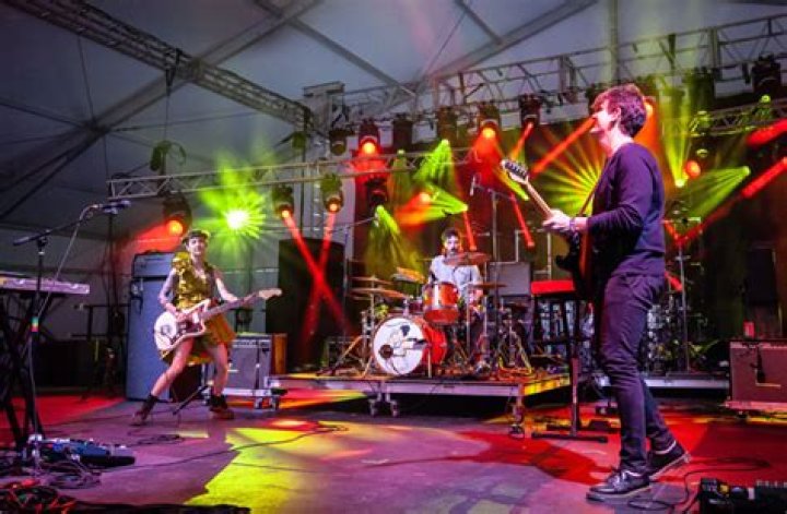 Find Out About Michelle Zauner’s Band – Hollywood Life
