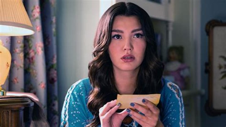 ‘Firefly Lane’s Young Tully On ‘Empowering’ Season 2 Scene (Exclusive) – Hollywood Life