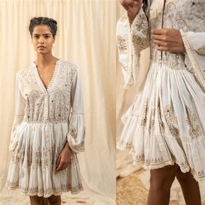 Flowy Boho Chic Dresses Like Emma Roberts’ That You Can Dress Up Or Down For Spring