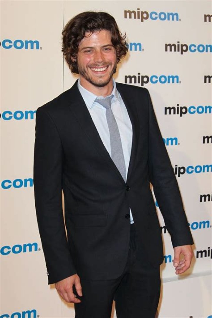 Francois Arnaud Approached To Play Christian Grey — Report