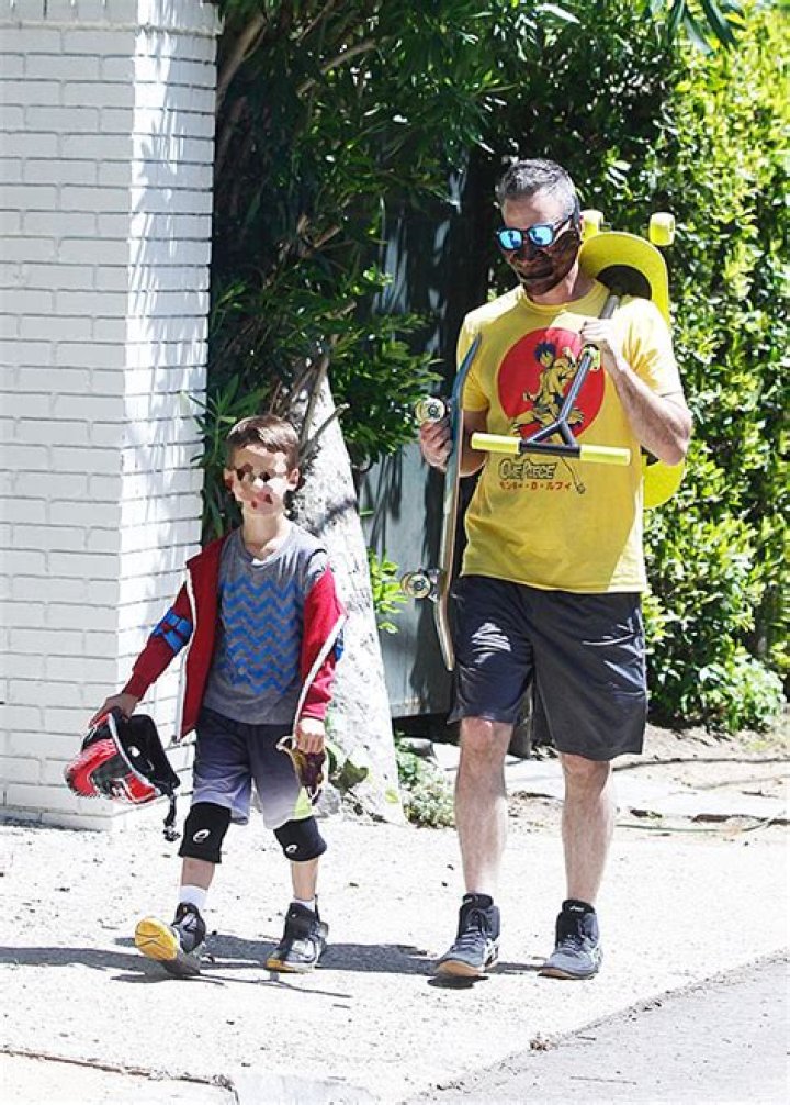 Freddie Prinze Jr. & Son Go Skateboarding In Quarantine: Photo – Hollywood Life