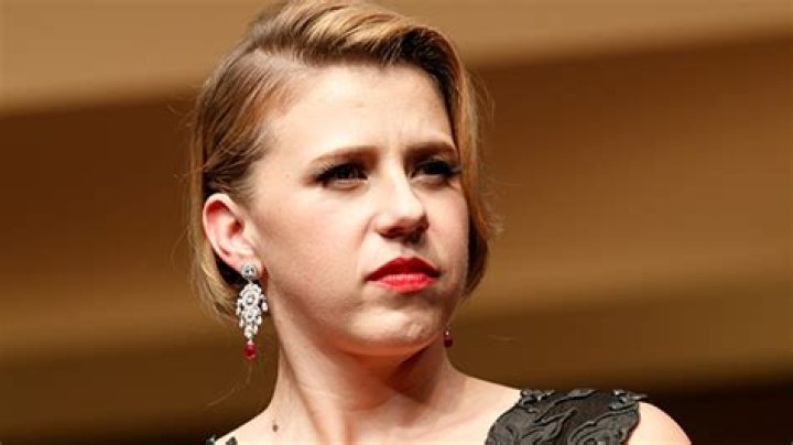 ‘Fuller House’s Jodie Sweetin Reveals She Was Sexually Assaulted & Never Reported