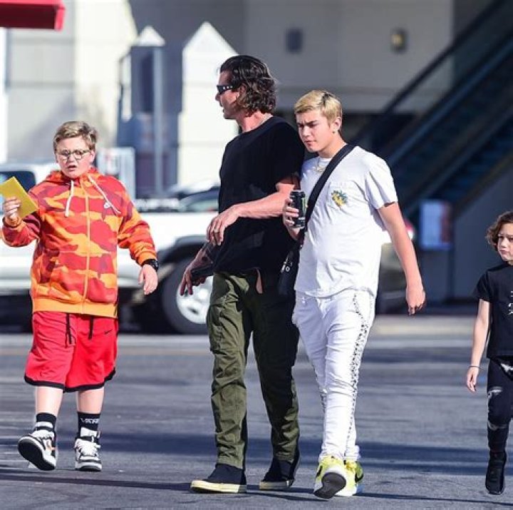 Gavin Rossdale & His Son Kingston Have Same Hairstyle: Photo – Hollywood Life