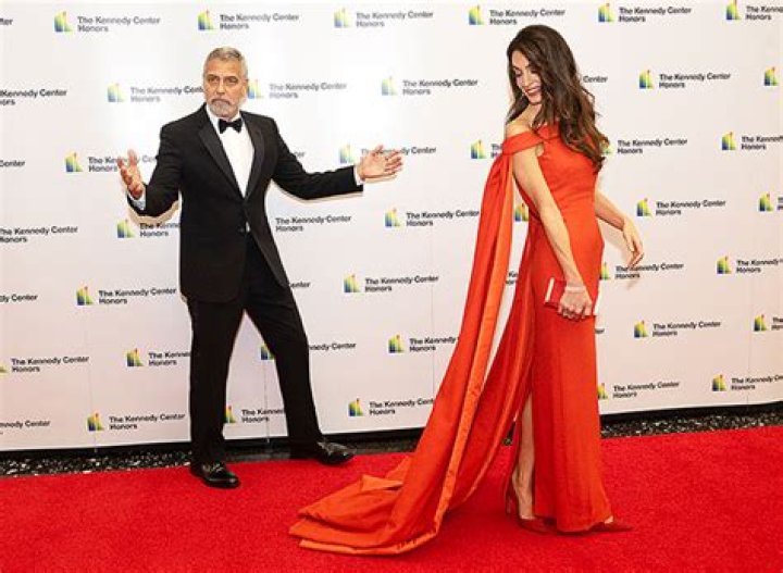 George Clooney Fixes Amal’s Dress At Kennedy Center Honors: Photos – Hollywood Life