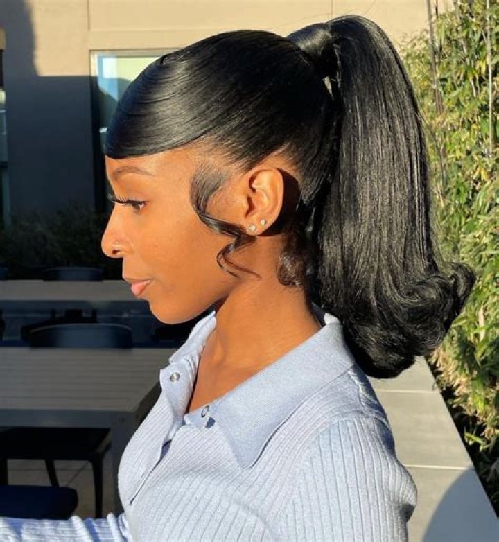 Gets A Ponytail & Fans Freak Over New Style – Hollywood Life