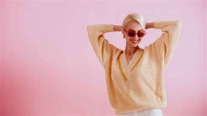 Gigi Hadid Wore A Fall Sweater With This Trendy Detail That’s Literally Everywhere Right Now