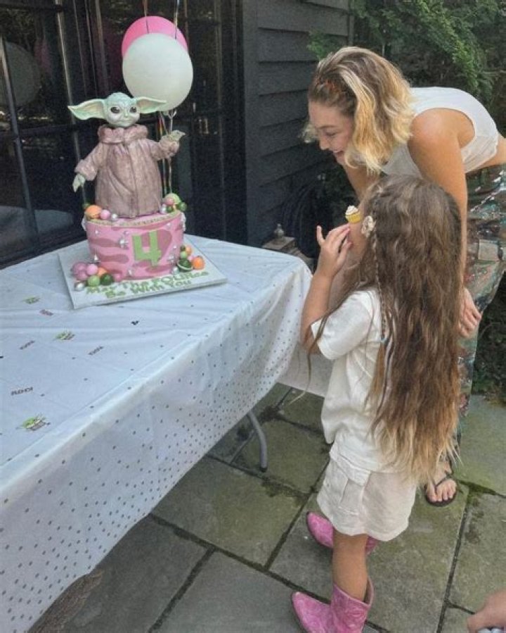 Gigi Hadid & Zayn Malik’s Daughter Khai Celebrates 1st Birthday – Hollywood Life