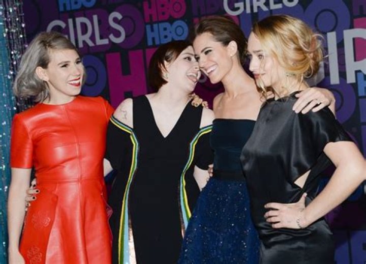 ‘Girls’ Season 4 Premiere Pictures — Lena Dunham, Allison Williams & More