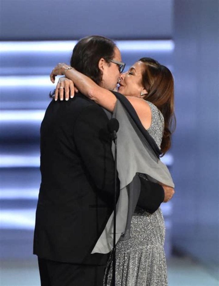 Glenn Weiss Proposes At 2018 Emmy Awards — Pics