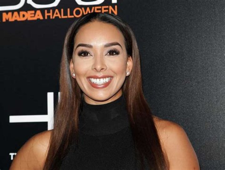 Gloria Govan Celebrity Profile – Hollywood Life