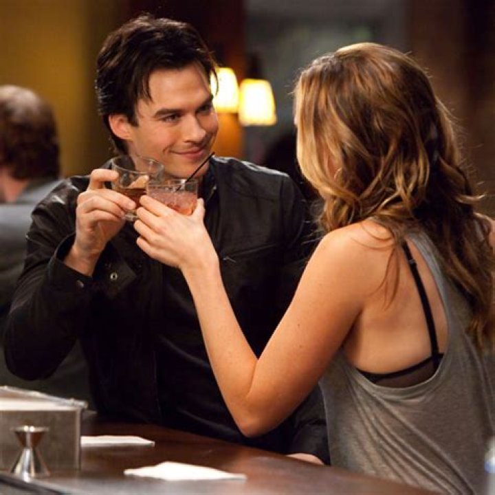 Go Shot-For-Shot With Damon Salvatore Tonight! – Hollywood Life