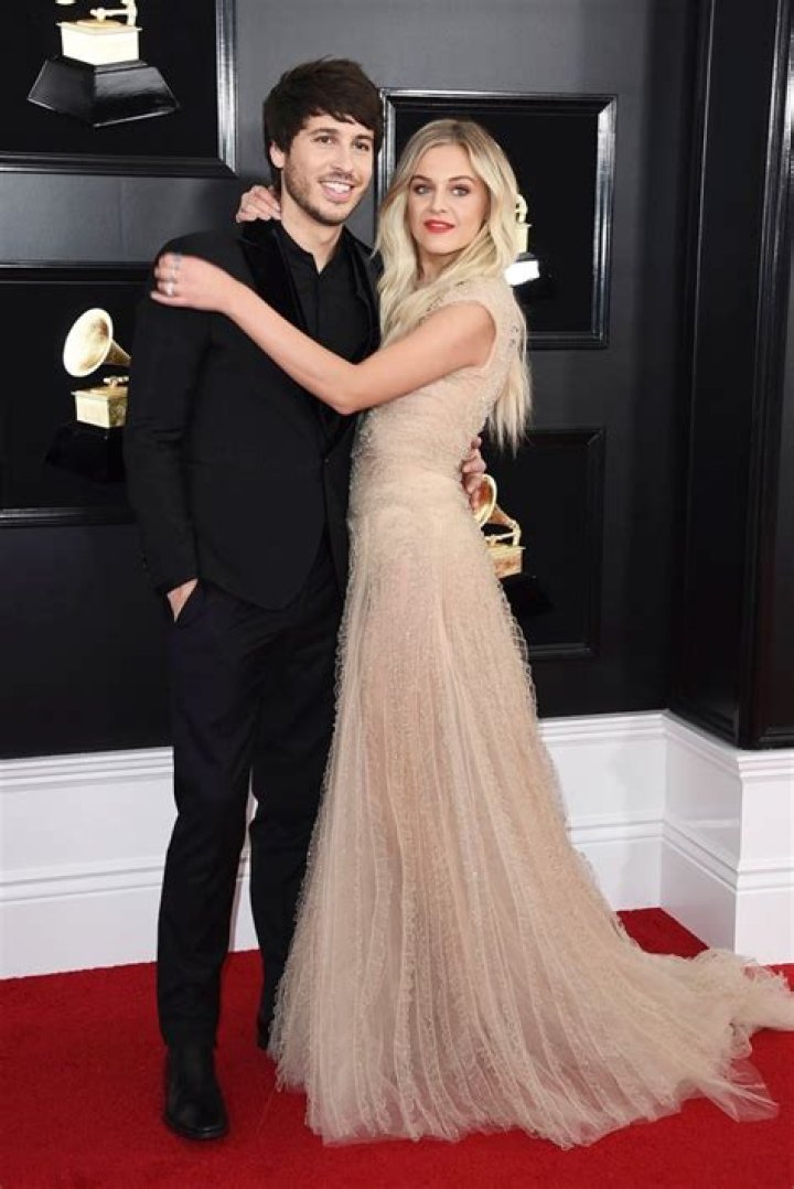 Grammy Awards Couples — See Red Carpet’s Hottest Pairs