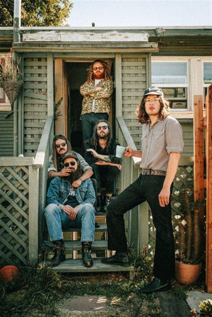 Grave Flowers Bongo Band Cranks Up The Fuzz For A New ‘Funkadelitized’ Version Of ‘Down Man’
