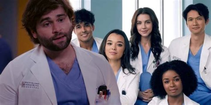 ‘Grey’s Anatomy’ Season 15 Kicks Off With A Proposal, A Secret Pregnancy & A New Chief