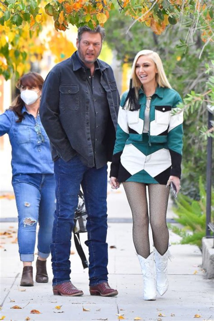 Gwen Stefani & Blake Shelton Reunite, Gavin Rossdale — Photos – Hollywood Life