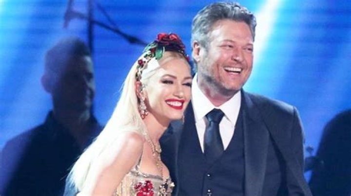 Gwen Stefani Freaks Out & Gushes Over Blake Shelton After Winning 1st CMT Award For Their Duet