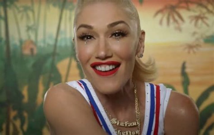 Gwen Stefani Shares New Music Video For ‘Let Me Reintroduce Myself’ – Hollywood Life