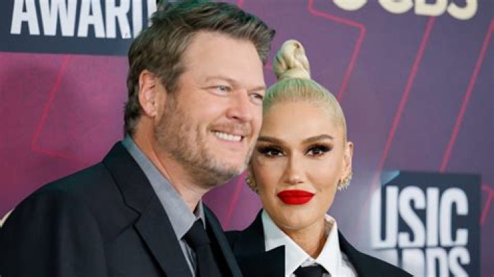 Gwen Stefani ‘Supports’ Blake Shelton’s Miranda Lambert Karma Tweet – Hollywood Life