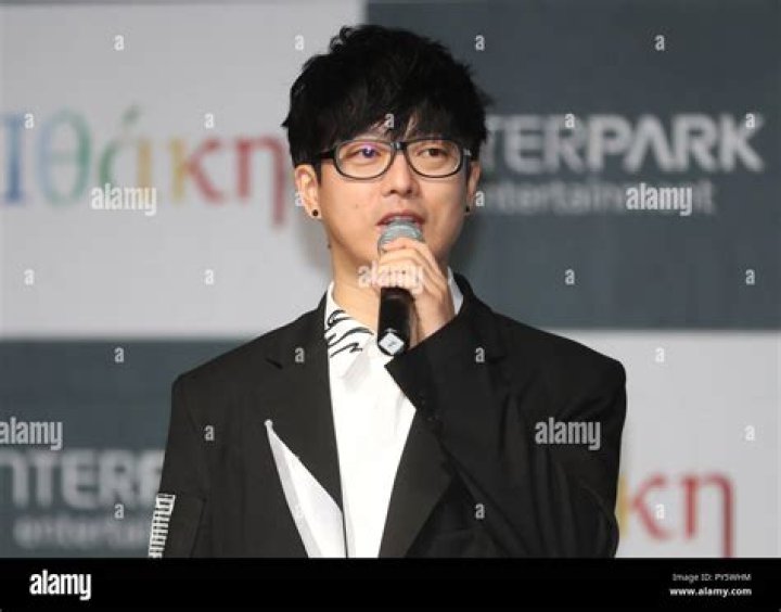 Ha Hyun-Woo: 5 Facts On Member Of South Korean Indie-Rock Band Guckkasten
