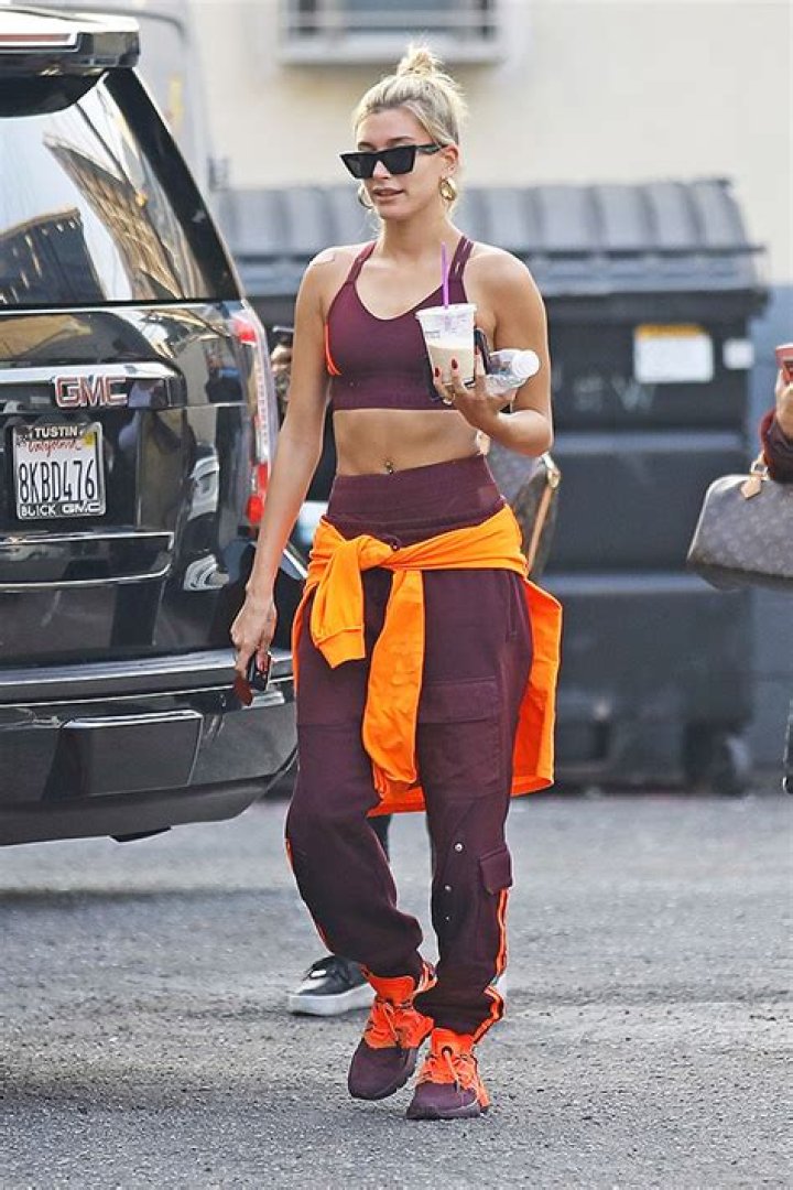 Hailey Baldwin, 23, Shows Off Her Toned Abs In Beyonce’s New Ivy Park Merch