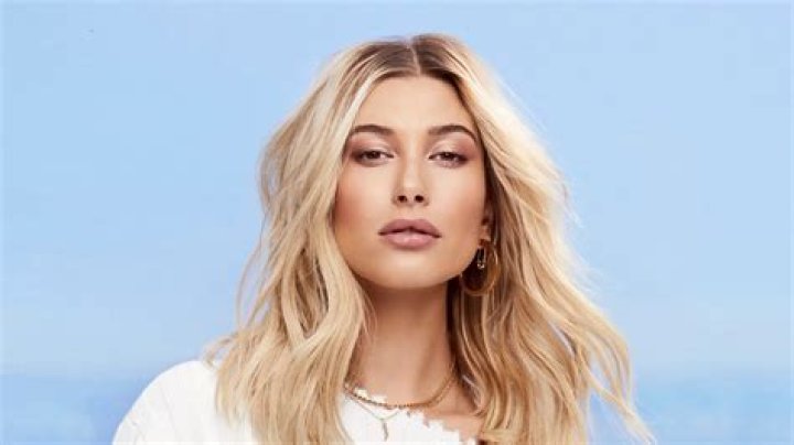 Hailey Baldwin’s White Lace Lingerie For Victoria’s Secret: Photos – Hollywood Life