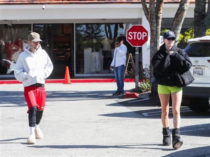Hailey Bieber Begs Selena Gomez’s Fans To Finally ‘Leave’ Her ‘Alone’ – Hollywood Life