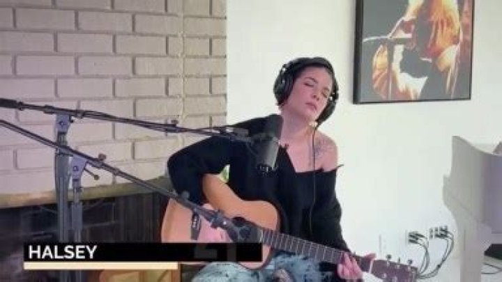Halsey Glows While Performing ‘First Love Song’ For Benefit Show Amid Yungblud Reunion Rumors