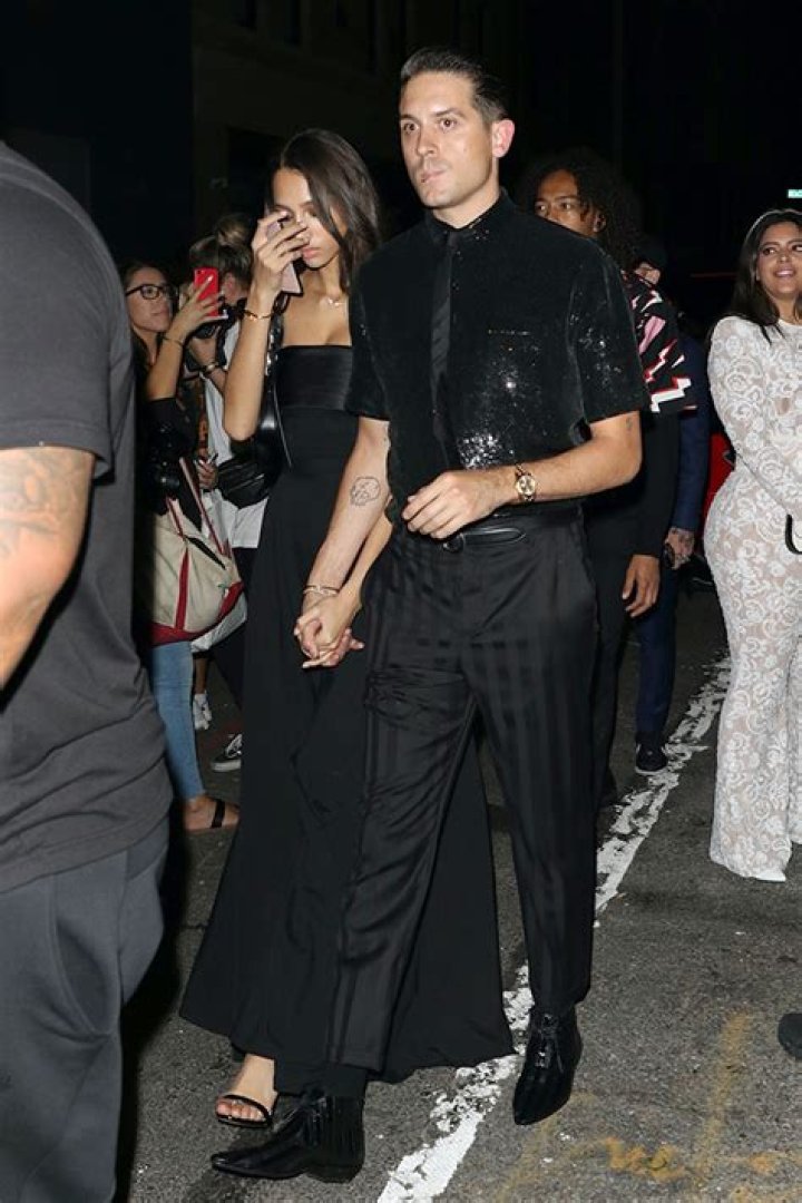 Halsey Runs Into G-Eazy & New Girlfriend At Savage X Fenty After-Party – Hollywood Life