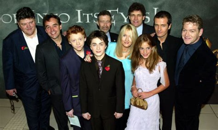 Harry Potter Cast Tributes To Robbie Coltrane From Dan, Emma & More – Hollywood Life