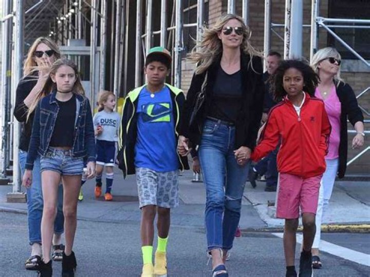 Heidi Klum & Her Kids Enjoy A Day At The Beach — Pics – Hollywood Life