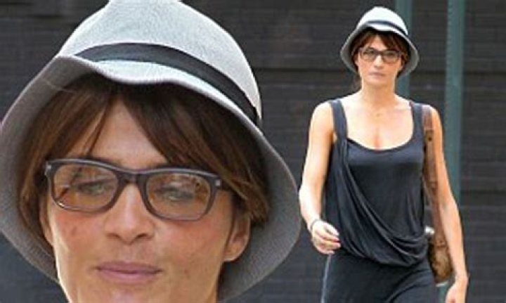 Helena Christensen Posts Bikini Photos At The Beach & Looks Ageless – Hollywood Life
