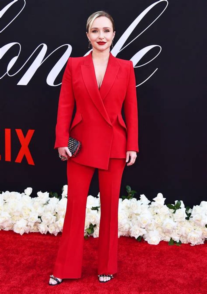 High Fashion Women In Suits – Hollywood Life
