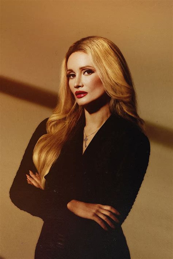 Holly Madison Admits She’s Had ‘Nightmares’ Over ‘Playboy Murders’ Cases: I Had to ‘Pace Myself’ (Exclusive)