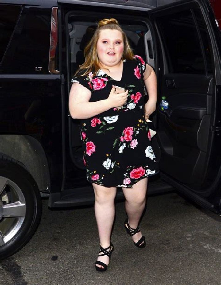 Honey Boo Boo, 16, Shares Peek At Her Senior Year Portrait: Photos – Hollywood Life