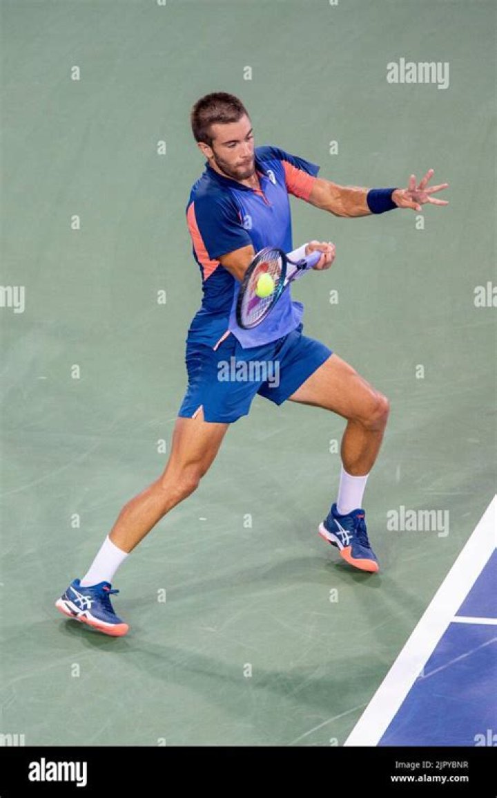 Hottest Celebrity Pics This Week Of Aug 22 – Aug 28: Rafael Nadal, Stas Karanikolaou & More