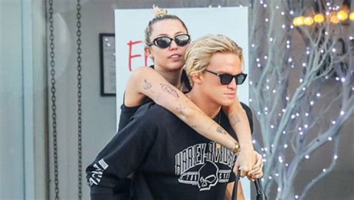 How Cody Simpson Played A Role – Hollywood Life