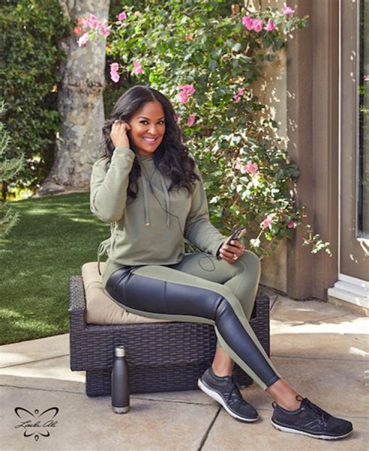 How Dad Muhammad Helped Inspire Her Athleisure Collection – Hollywood Life