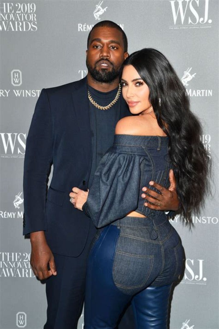 How Kim Kardashian Reacts To Kanye West & Julia Fox Relationship – Hollywood Life