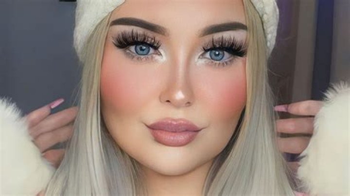 How to Do TikTok’s ‘Cold Girl’ Makeup – Hollywood Life