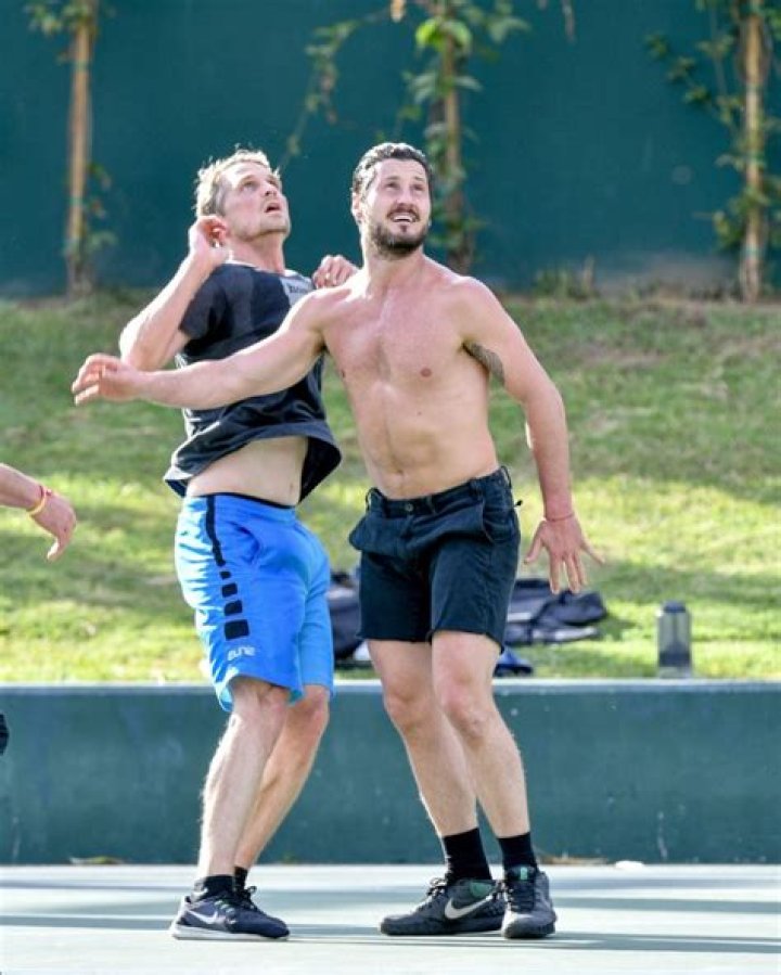 Hunky Stars Playing Sports Shirtless: Photos Of Justin Bieber & More