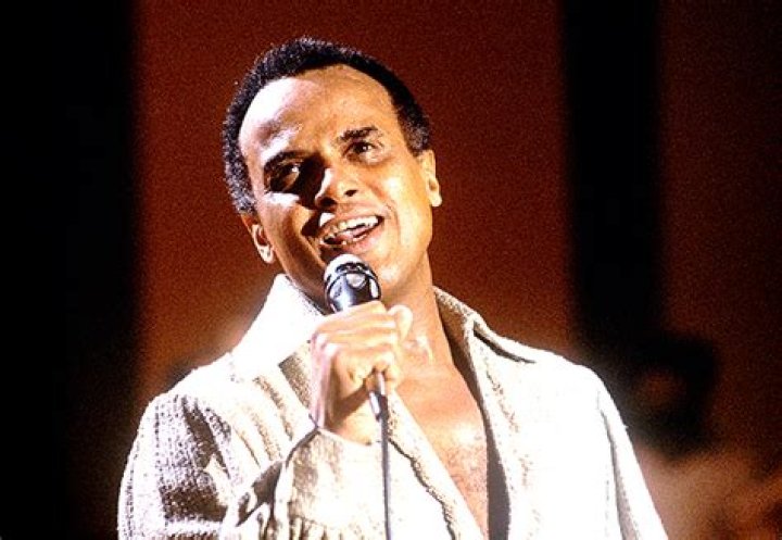 Iconic Singer & Activist Dies At Age 96 – Hollywood Life