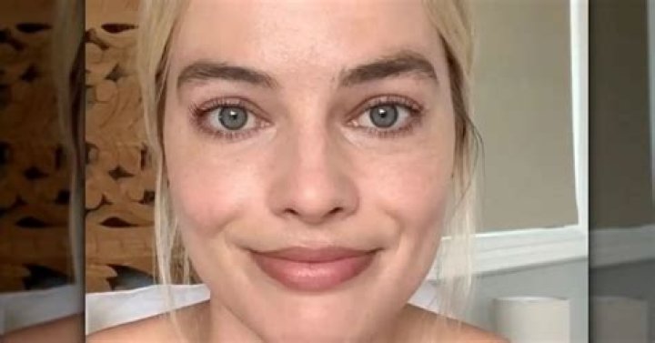 Iggy Azalea Goes Makeup Free In Towel Video – Hollywood Life