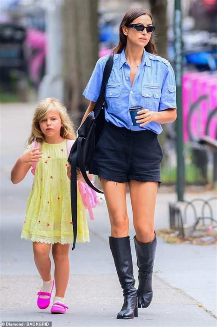 Irina Shayk & Daughter Lea, 2, Wear Matching Outfits For Sweet Park Date After Bradley Cooper Split