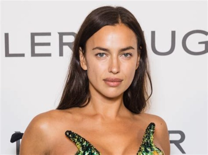 Irina Shayk In Neon Bikini During Ibiza Vacation: Photos – Hollywood Life