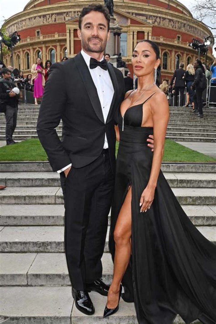 Is Nicole Scherzinger Dating J.Lo’s Ex? Leaves ‘Dirty Dancing’ Premiere With Casper Smart