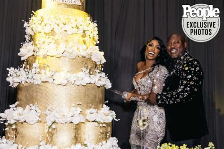 Is Porsha Williams Engaged? She Flaunts Huge Diamond Ring — Photo – Hollywood Life